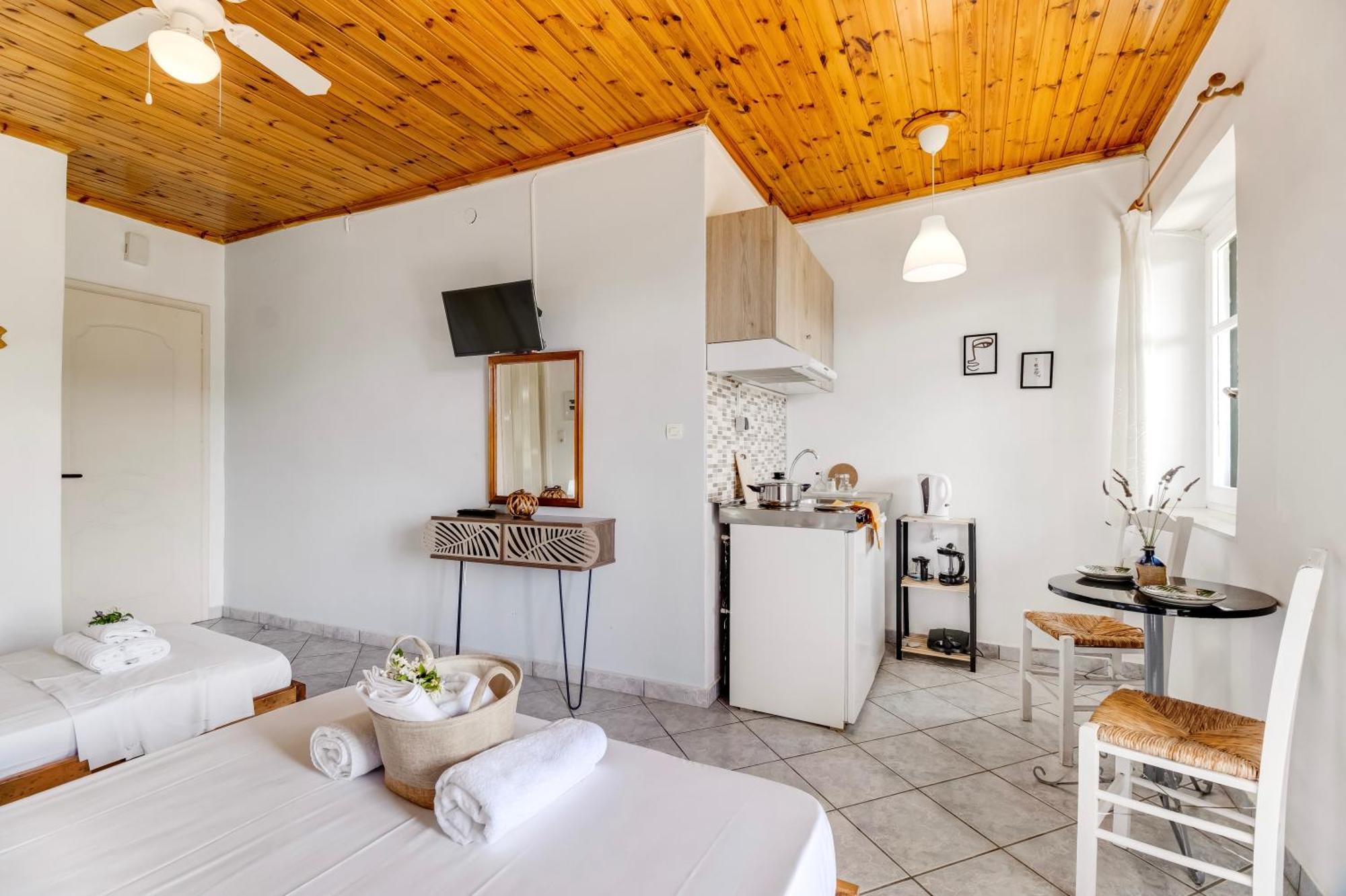 Kerkis Traditional Guesthouse Drymon エクステリア 写真