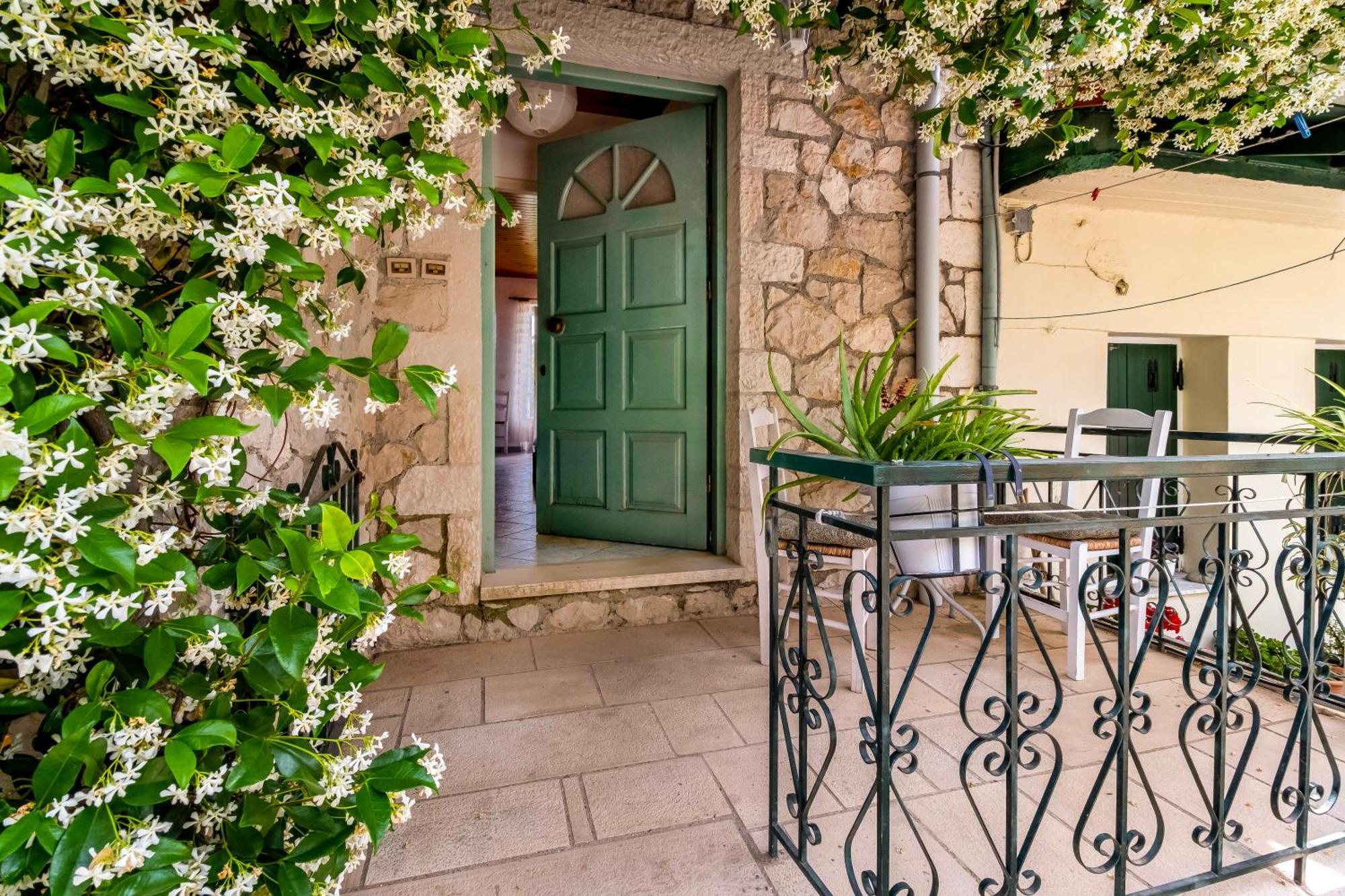 Kerkis Traditional Guesthouse Drymon エクステリア 写真