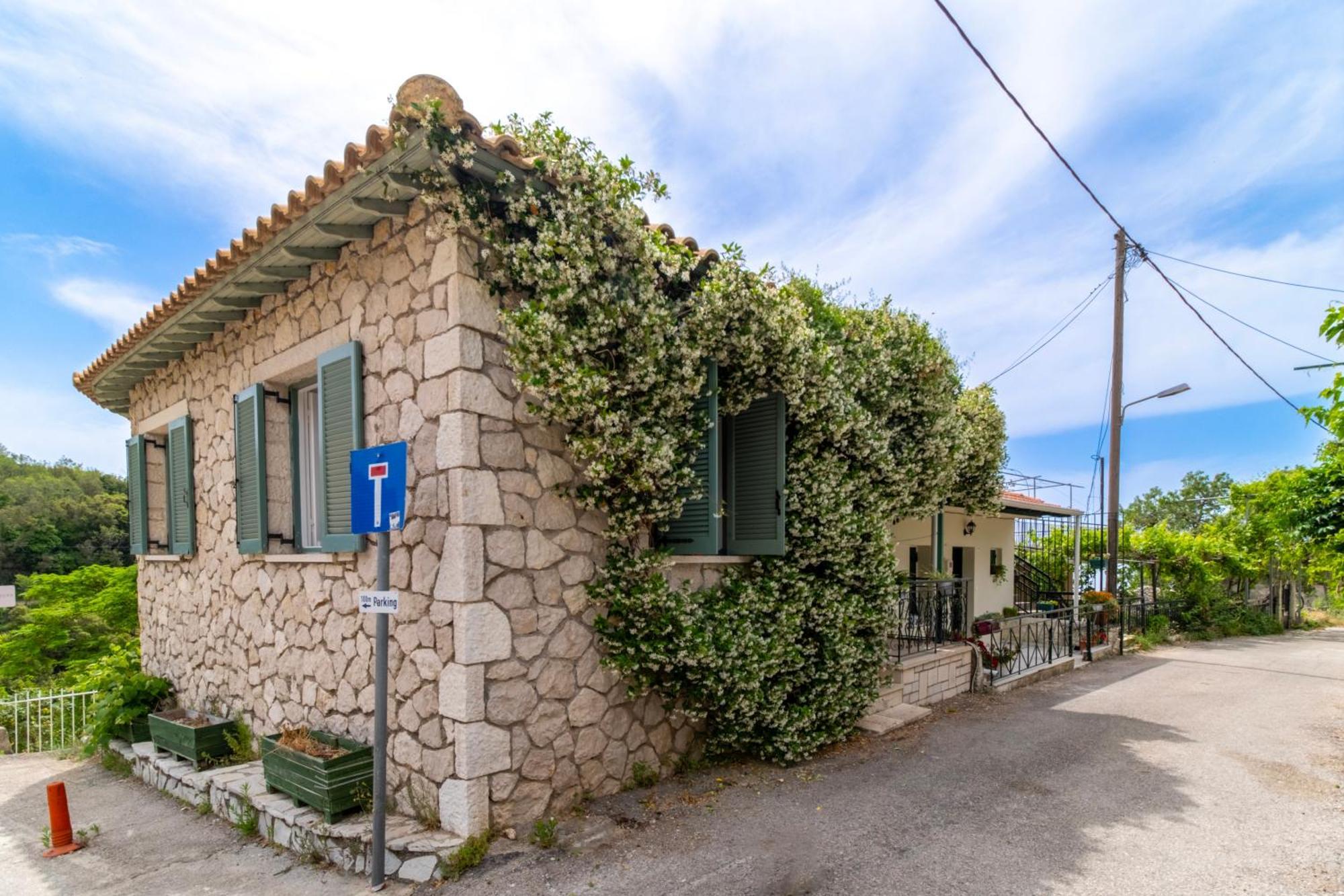 Kerkis Traditional Guesthouse Drymon エクステリア 写真