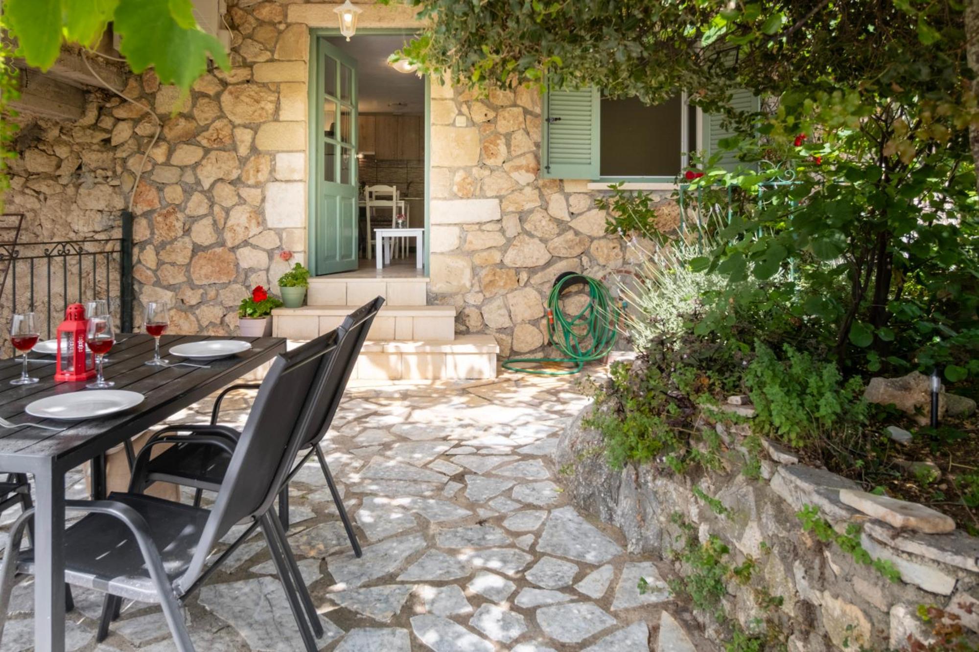 Kerkis Traditional Guesthouse Drymon エクステリア 写真