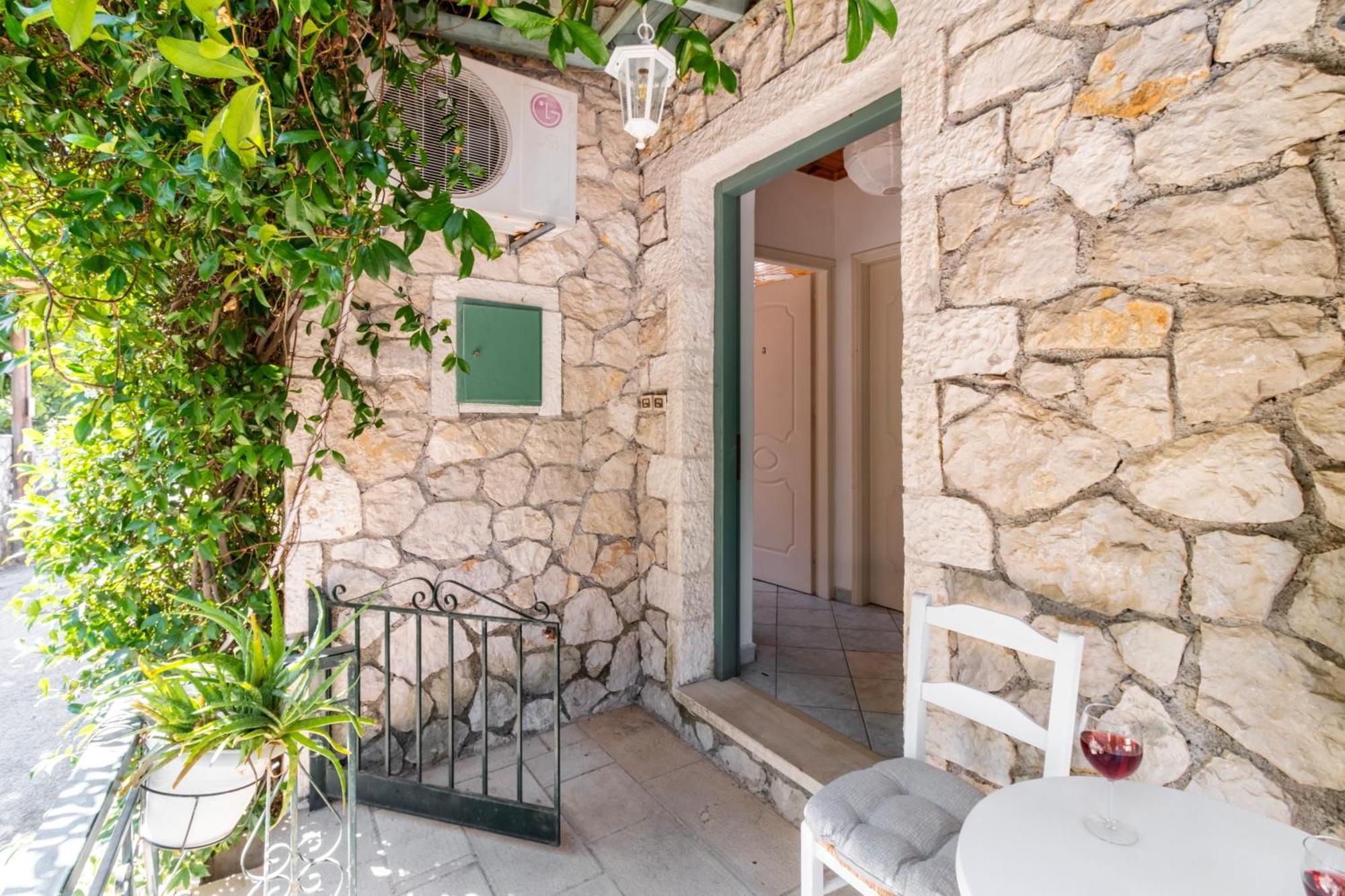 Kerkis Traditional Guesthouse Drymon エクステリア 写真